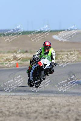 media/May-09-2022-Lets Ride (Mon) [[4de522fb14]]/Group B/Session 1 (Phil Hill)/